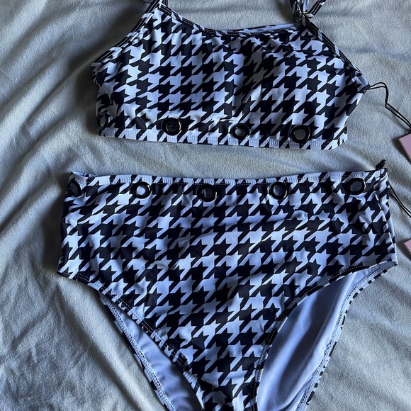 Houndstooth Black and White Women's Swim Set - Picture 1 of 9